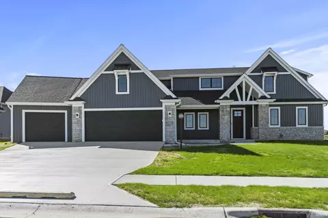 12333 Blue Jay Trl, Fort Wayne, IN 46814