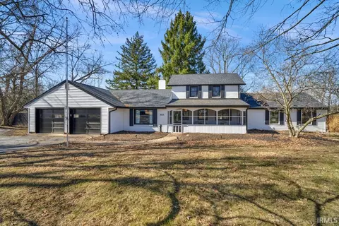 1604 S Williams Rd, Frankfort, IN 46041