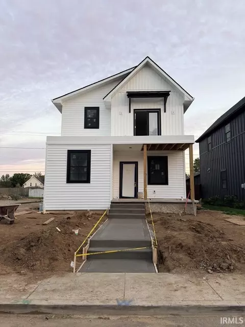 1006 Sorin St, South Bend, IN 46617