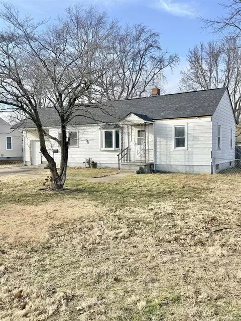 222 E 29th St, Muncie, IN 47302