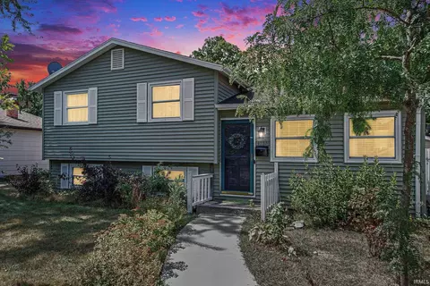 1757 Hass Dr, South Bend, IN 46635