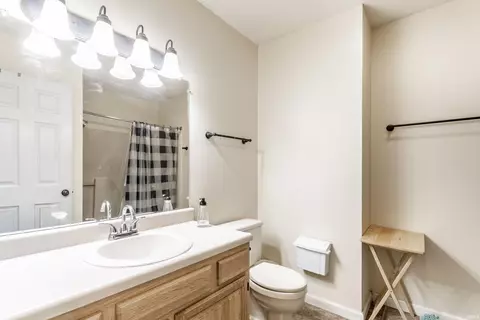 Bath - 4313 E Chadwick Ct, Bloomington, IN 47401 photo 2 of 2