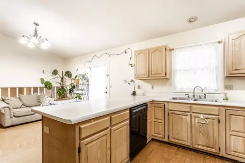Kitchen - 4313 E Chadwick Ct, Bloomington, IN 47401 photo 1 of 1
