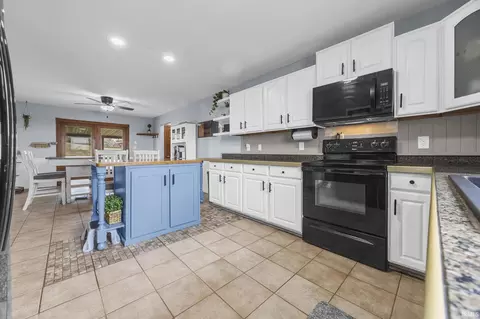 Kitchen - 6837 E Mundy Blvd, Celestine, IN 47521 photo 2 of 3