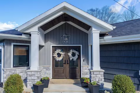 25955 Lake Dr, Elkhart, IN 46514