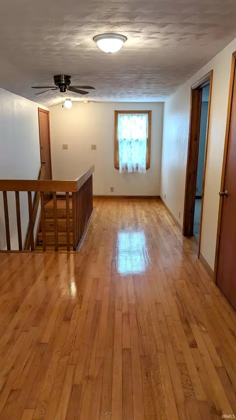 Entry Way - 4420 E 100, Marion, IN 46952 photo 2 of 2