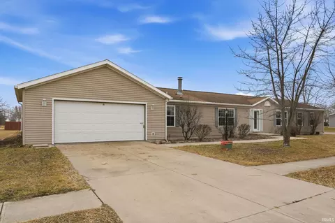 205 Forrest Park Dr, Garrett, IN 46738