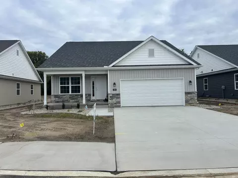 300 Peace Tree Village Dr #6, Rochester, IN 46975