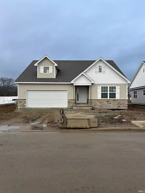330 Peace Tree Village Dr #5, Rochester, IN 46975