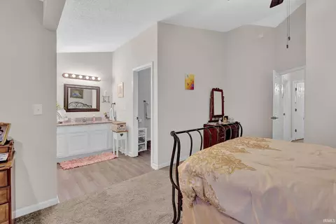 Bedroom - 9636 S Bay Pointe Ct, Bloomington, IN 47401 photo 2 of 3
