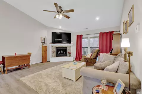 Living - 9636 S Bay Pointe Ct, Bloomington, IN 47401 photo 1 of 1