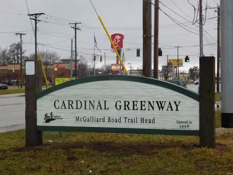 3900 N Cowing Ln, Muncie, IN 47304