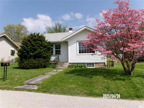 716 W Chambers Dr, Bloomington, IN 47403 photo 1