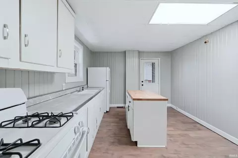 Kitchen - 200 E King St, Garrett, IN 46738 photo 3 of 3