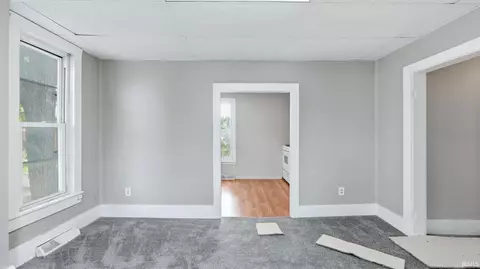 Living - 200 E King St, Garrett, IN 46738 photo 8 of 9