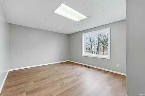 Living - 200 E King St, Garrett, IN 46738 photo 6 of 9