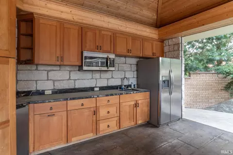 Kitchen - 1817 E Cheyanne Ln, Bloomington, IN 47401 photo 4 of 4