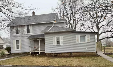 424 W Summit St, Delphi, IN 46923 photo 1