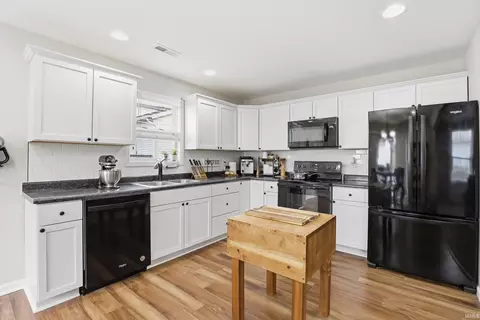 Kitchen - 404 E Forest St, Monroeville, IN 46773 photo 3 of 3