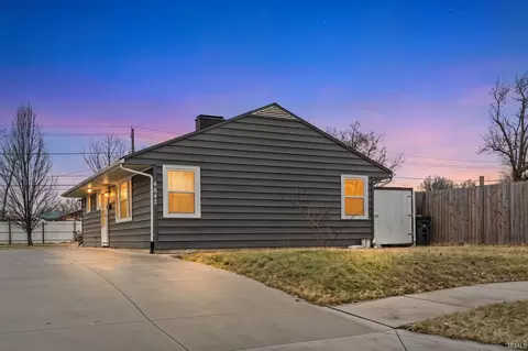 4642 Warsaw St, Fort Wayne, IN 46806