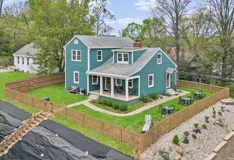 110 Monroe St, Newburgh, IN 47630