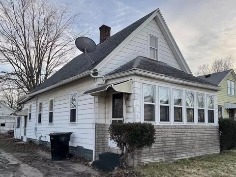 1614 Longley Ave, South Bend, IN 46628