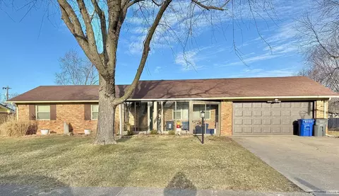 1804 Pontiac Dr, Kokomo, IN 46902