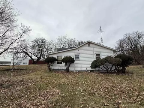 Exterior - 5520 E 475 N, Howe, IN 46746 photo 3 of 10
