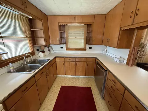 Kitchen - 5520 E 475 N, Howe, IN 46746 photo 3 of 4