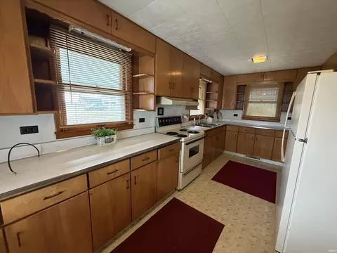 Kitchen - 5520 E 475 N, Howe, IN 46746 photo 2 of 4