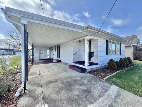 349 NW I St, Linton, IN 47441