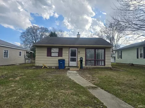 1823 W 9th St, Marion, IN 46953