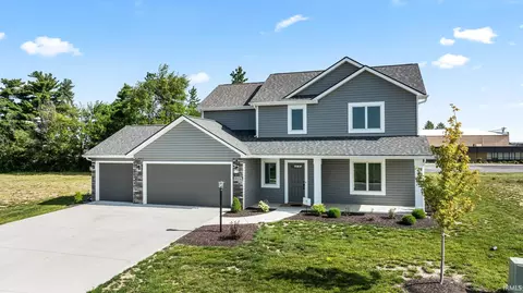 10926 Carob Thorn Trl, Roanoke, IN 46783