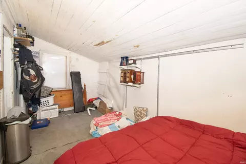 Bedroom - 109 E Factory St, Lagrange, IN 46761 photo 4 of 5