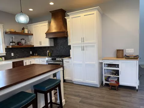 Kitchen - 1370 S Smith Rd, Bloomington, IN 47401 photo 2 of 2