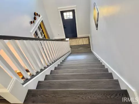 Entry Way - 1370 S Smith Rd, Bloomington, IN 47401 photo 4 of 5