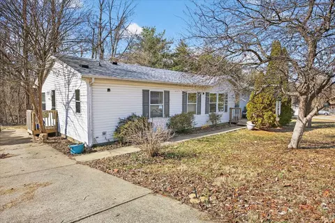 4230 S Orchard Ln, Bloomington, IN 47403