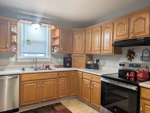 420 E Central Ave, Bluffton, IN 46714 photo 11