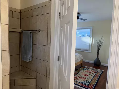 Bath - 1016 S Mitchell St, Bloomington, IN 47401 photo 2 of 3