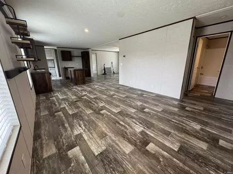 9123 E Pine Rd, Bloomfield, IN 47424 photo 10