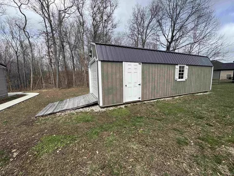9123 E Pine Rd, Bloomfield, IN 47424 photo 7