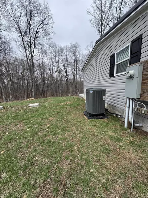 9123 E Pine Rd, Bloomfield, IN 47424 photo 23