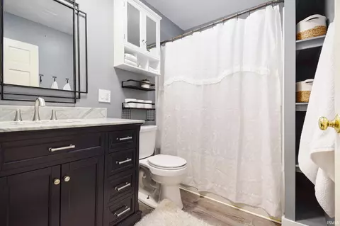 Bath - 226 W 3rd St, Peru, IN 46970 photo 1 of 2