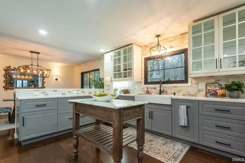 Kitchen - 1715 E Wexley Rd, Bloomington, IN 47401 photo 3 of 5