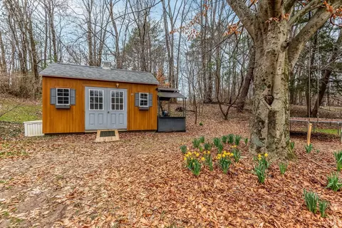 Exterior - 1715 E Wexley Rd, Bloomington, IN 47401 photo 7 of 8
