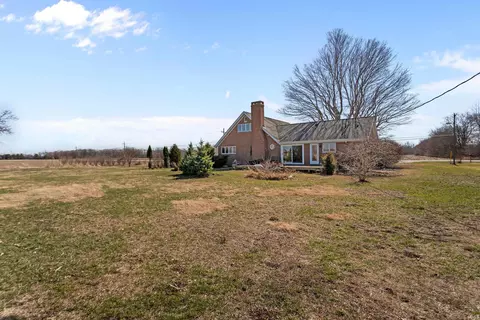 Exterior - 3518 E 200 S, Kokomo, IN 46902 photo 4 of 5