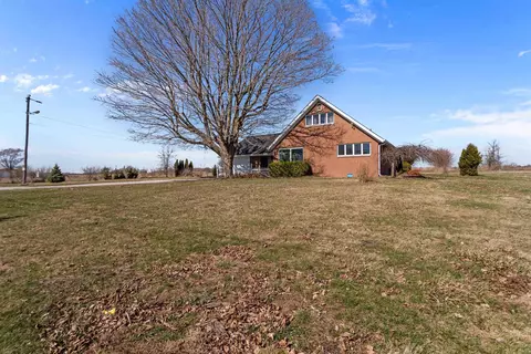 Exterior - 3518 E 200 S, Kokomo, IN 46902 photo 3 of 5