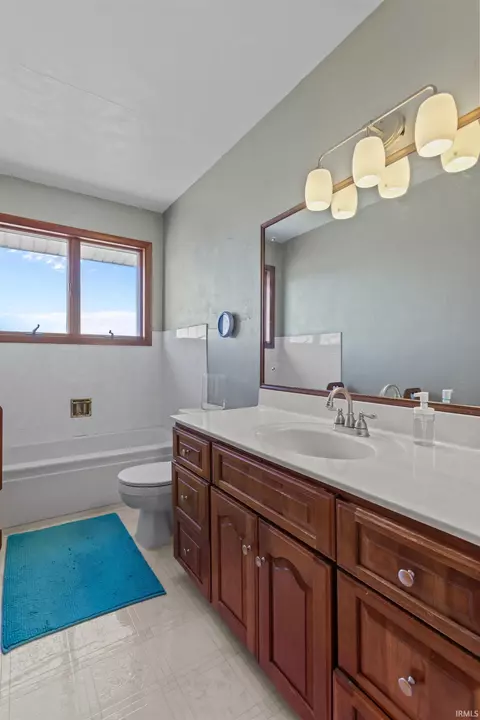 Bath - 3518 E 200 S, Kokomo, IN 46902 photo 2 of 2