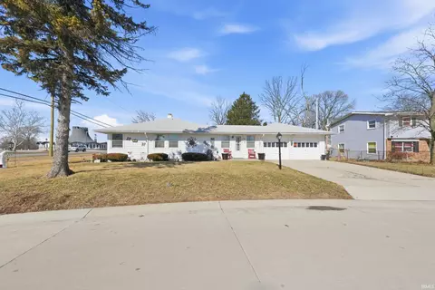 4317 Hessen Cassel Rd, Fort Wayne, IN 46806