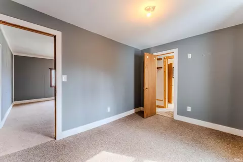 Bedroom - 1886 S 75 E Rd, Wabash, IN 46992 photo 4 of 10